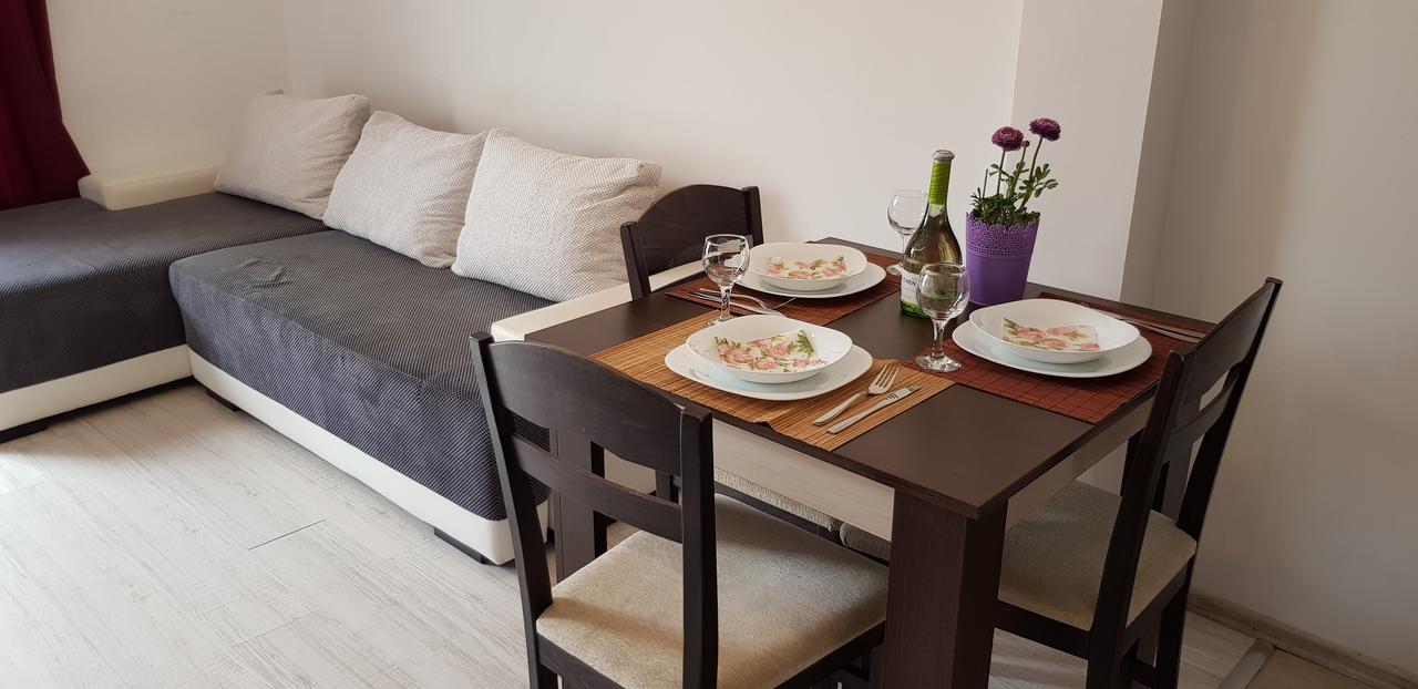 Family Aparthotel Vintegra Burgas Bagian luar foto