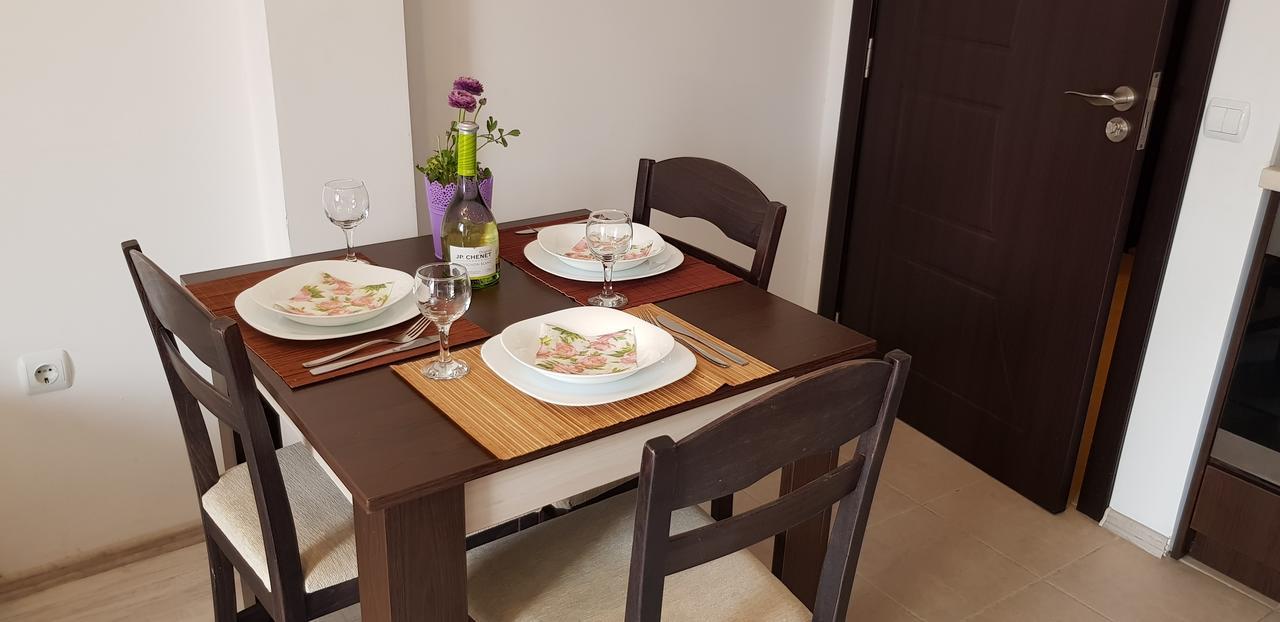 Family Aparthotel Vintegra Burgas Bagian luar foto
