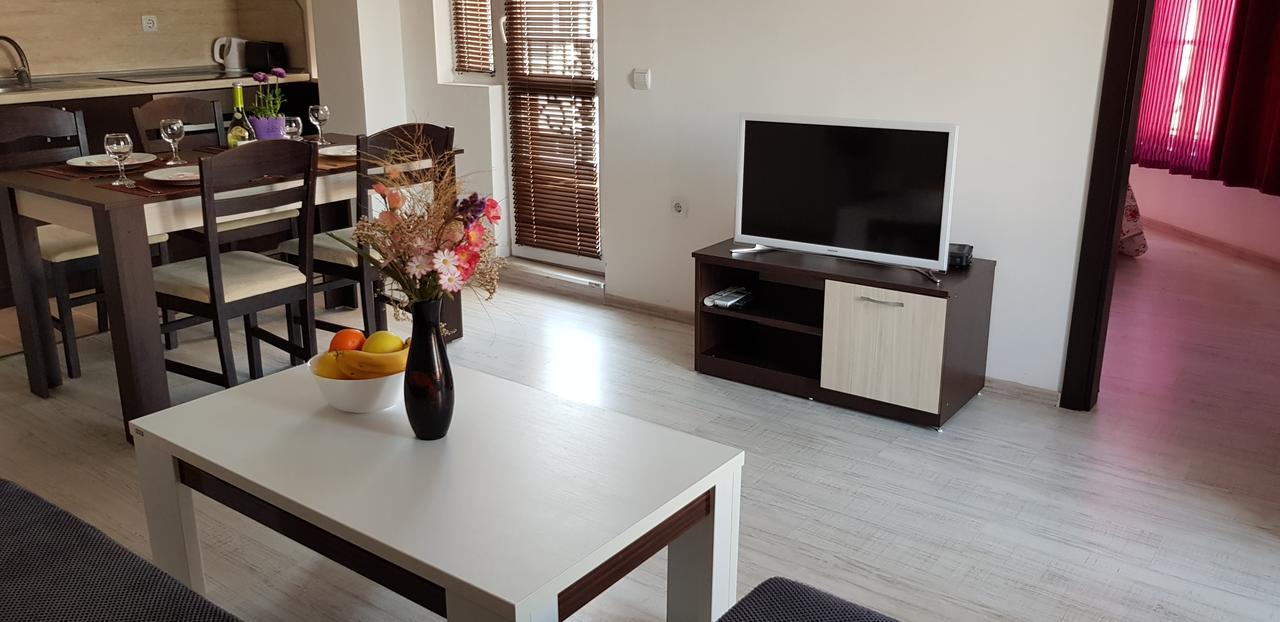 Family Aparthotel Vintegra Burgas Bagian luar foto