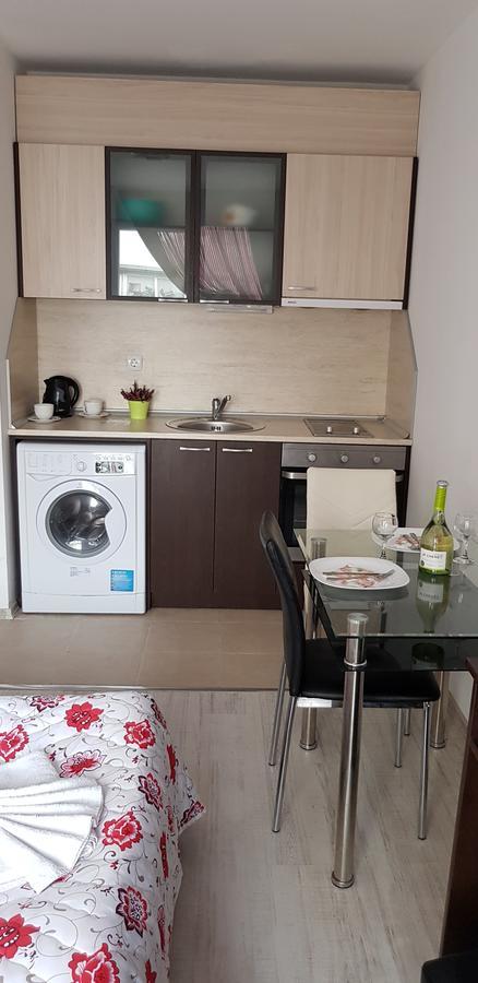 Family Aparthotel Vintegra Burgas Bagian luar foto