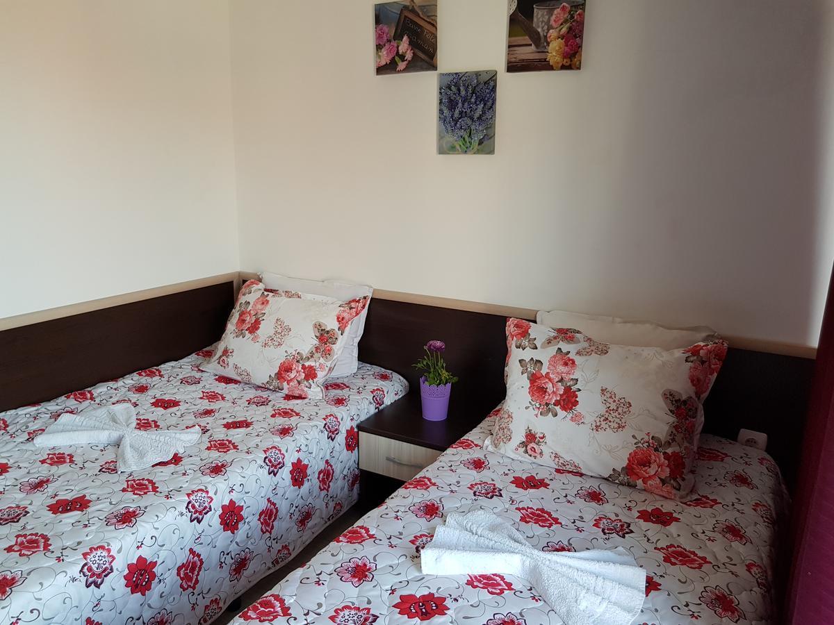 Family Aparthotel Vintegra Burgas Bagian luar foto