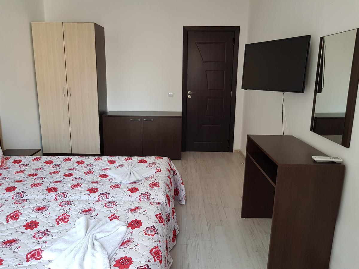 Family Aparthotel Vintegra Burgas Bagian luar foto