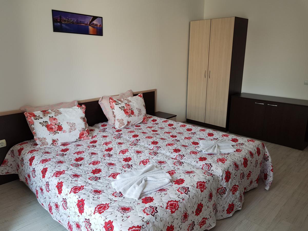 Family Aparthotel Vintegra Burgas Bagian luar foto