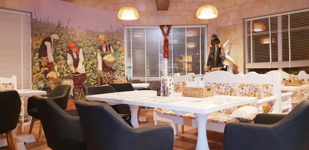 Family Aparthotel Vintegra Burgas Bagian luar foto